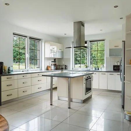 Lesne Dziarnowko 度假居 Iława